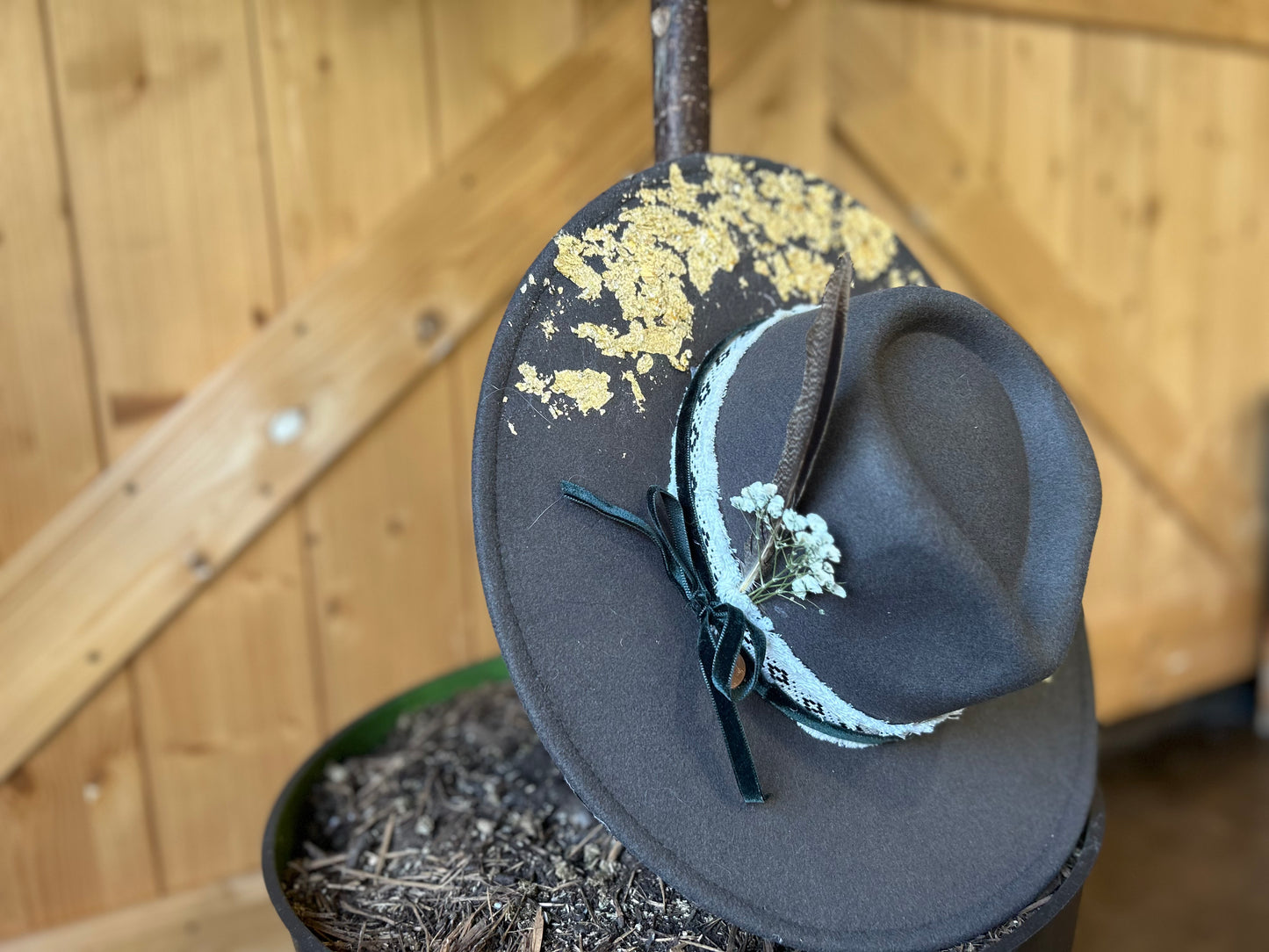 Deep Green Felt Gold Leaf Hat